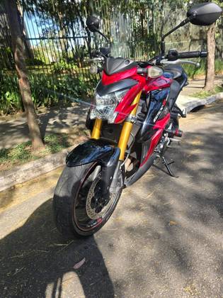 SUZUKI GSX-S1000 ABS SUZUKI GSX-S1000 ABS